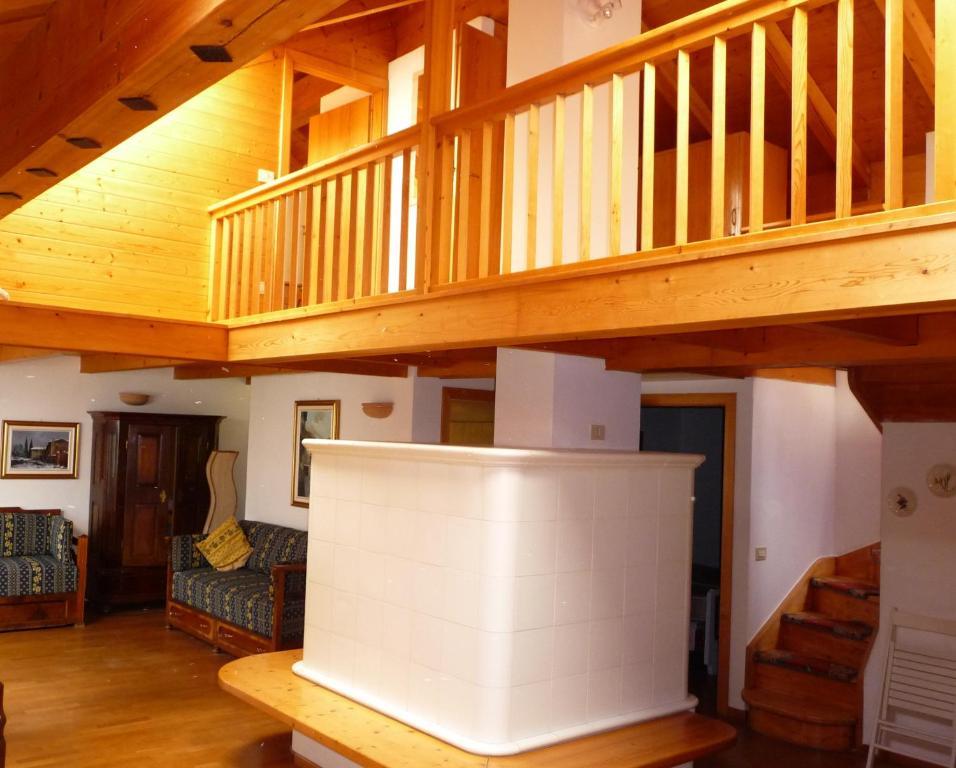 Cavalese Luxury Mountain And Sky Apartment Стая снимка